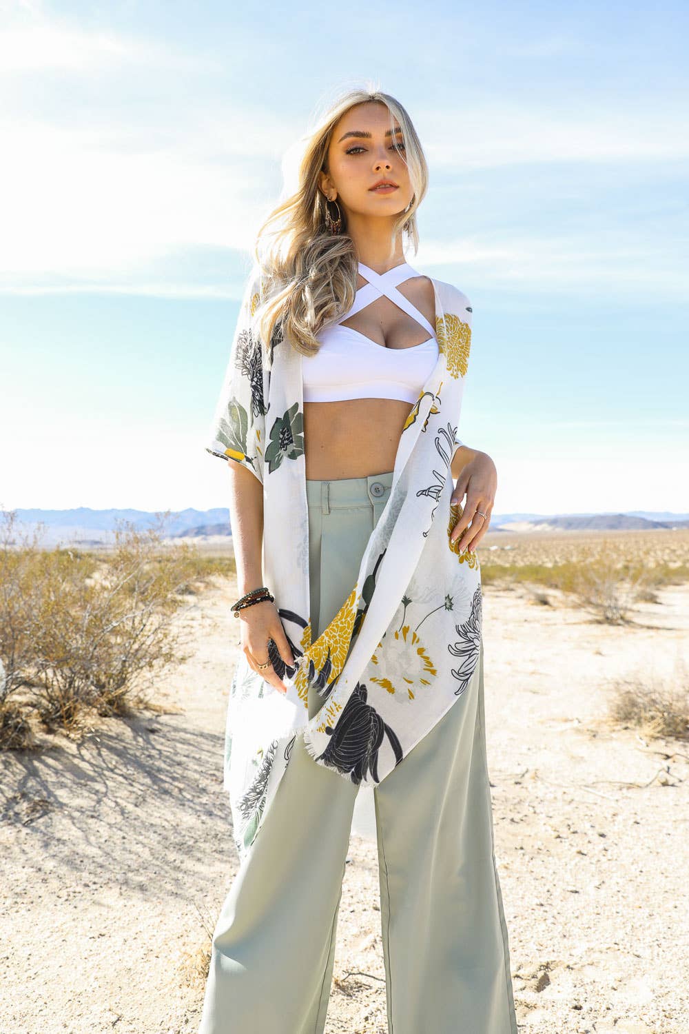 Bestselling Floral Motif Kimono for Summer Festivals ๐ผ: Taupe