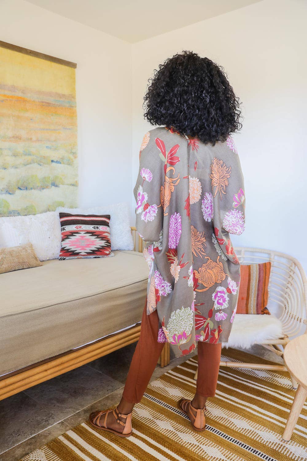 Bestselling Floral Motif Kimono for Summer Festivals ๐ผ: Taupe