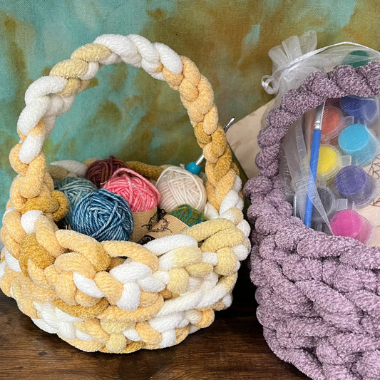 04/10 at 6pm: Finger Crochet Easter Basket w/ Dream Maker Creative