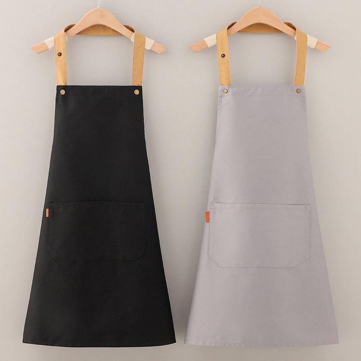 COTTON CANVAS HALTER APRONS WITH POCKETS WOMEN_CWMM2052: Black / (OS) 1
